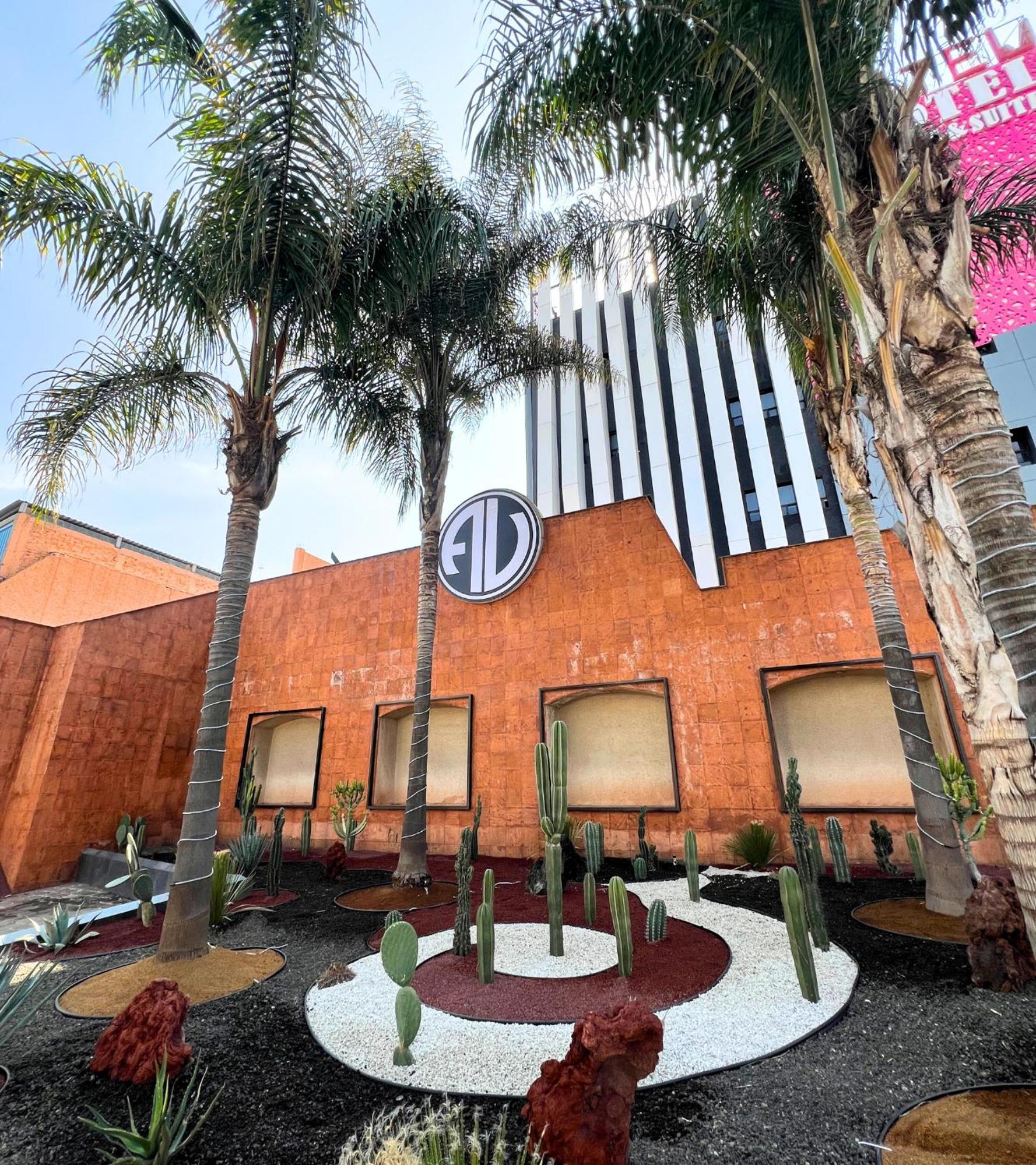 Hotel Autoparador Del Valle 3*
