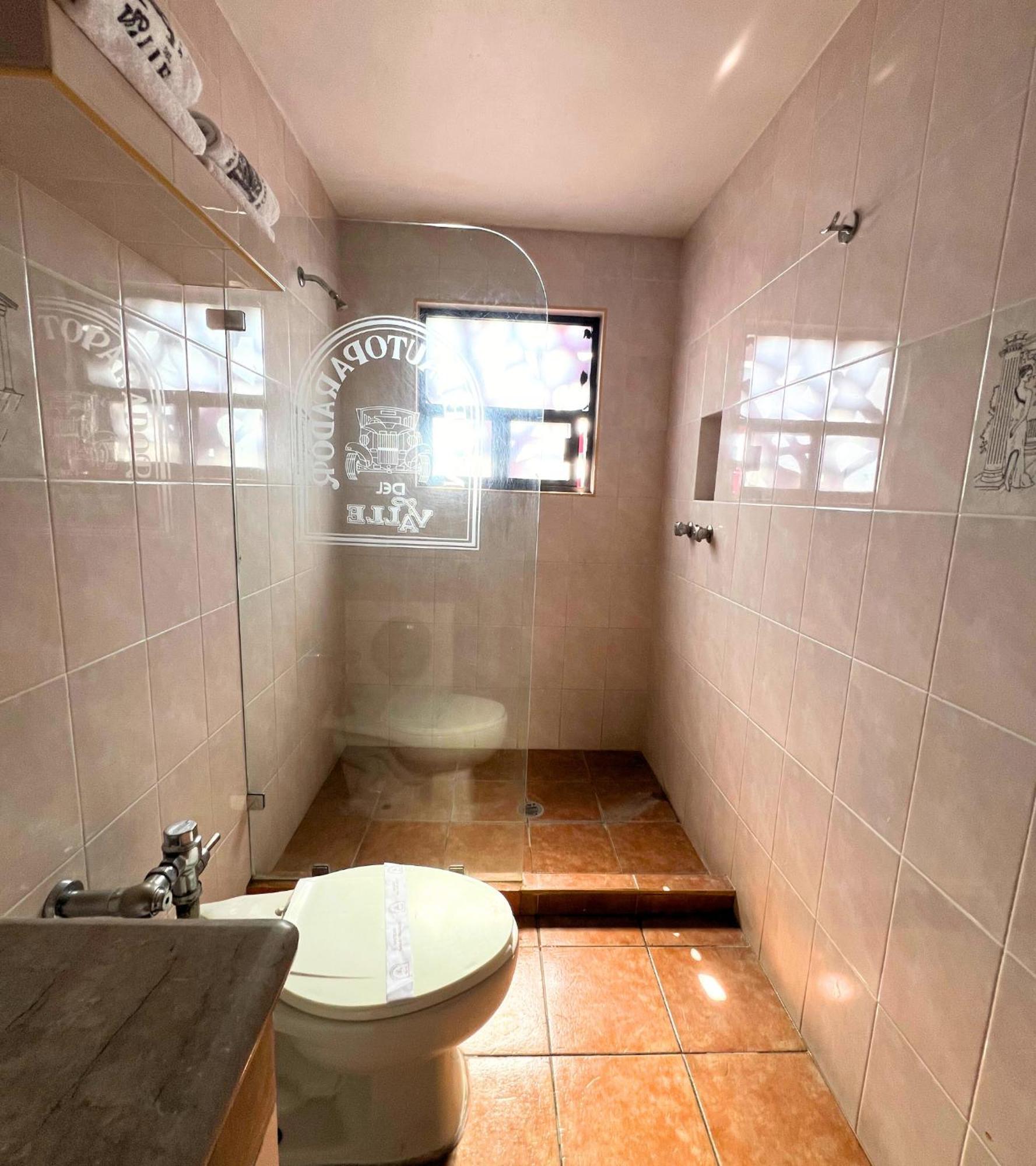 Hotel Autoparador Del Valle 3*