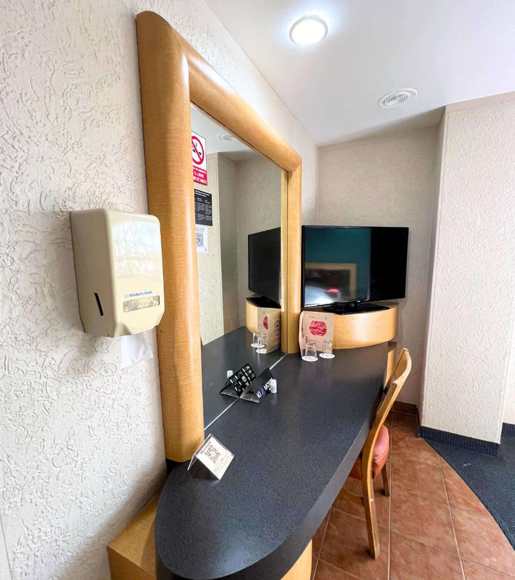 Hotel Autoparador Del Valle